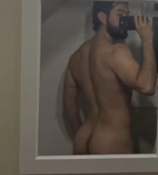 Photo de profil d'un homme adulte