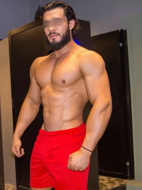 Photo de profil d'un homme adulte
