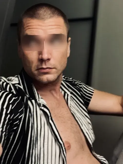 Photo de profil d'un homme adulte