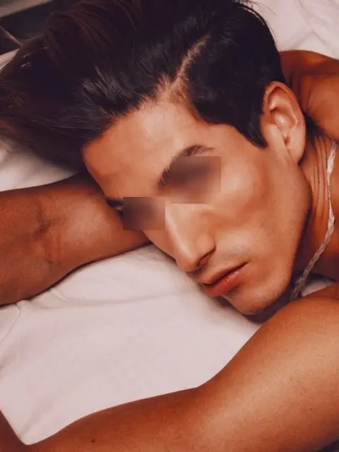 Photo de profil d'un homme adulte