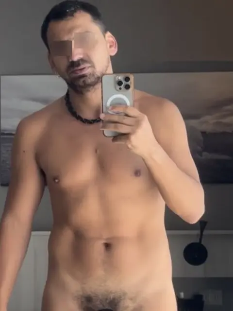 Photo de profil d'un homme adulte