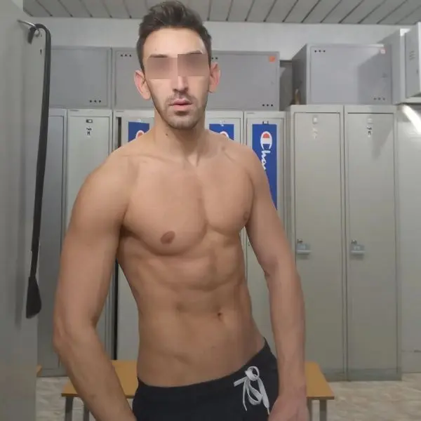 Photo de profil d'un homme adulte