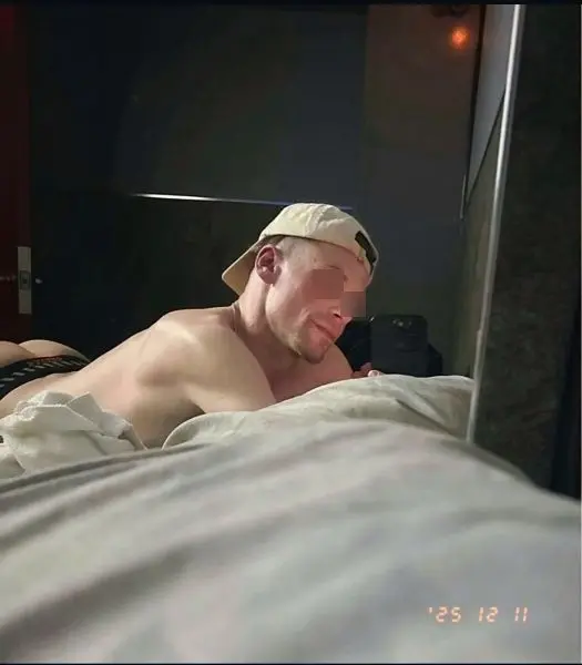 Photo de profil d'un homme adulte