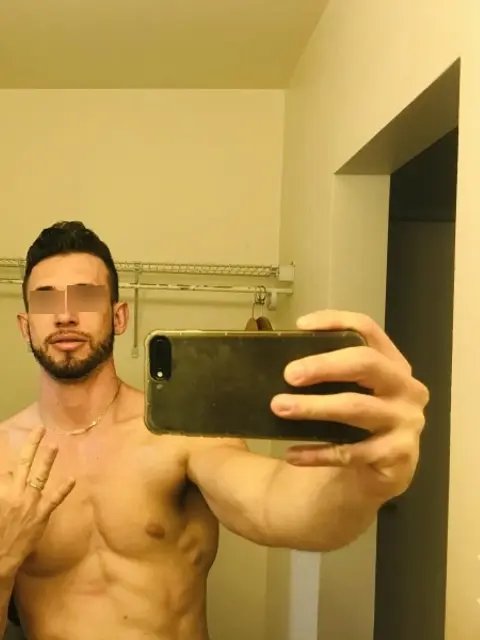 Photo de profil d'un homme adulte